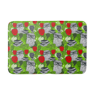 Owl in red roses bath mat