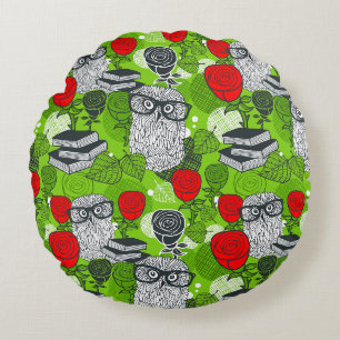 Owl in red roses round pillow