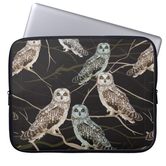 owl sitting on a branch laptop sleeve (Front)