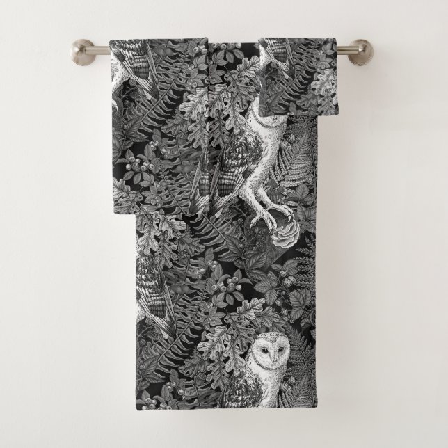 Owls, ferns, oak and berries 4 bath towel set (Insitu)