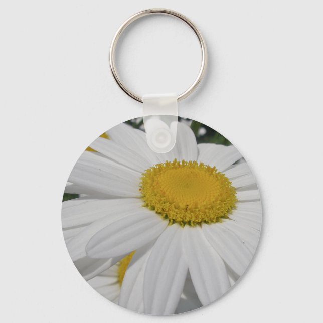 Oxeye Daisy Wildflower Floral Items Keychain (Front)