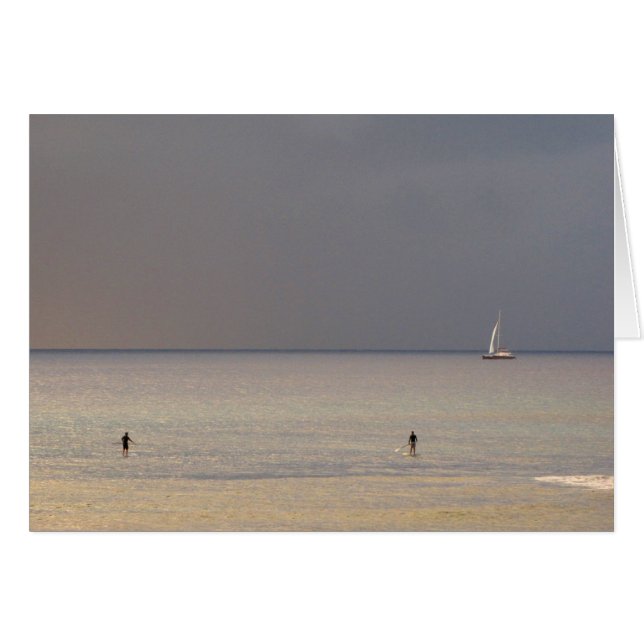 Paddle-boarders au coucher du soleil à Maui (Devant horizontal)