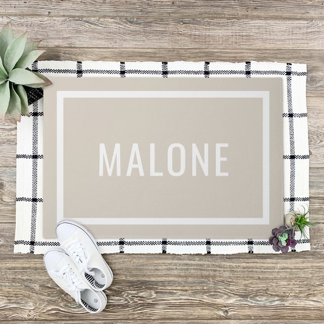 Paillasson Beige clair Nom de famille personnalisé mat de por (Créateur téléchargé)