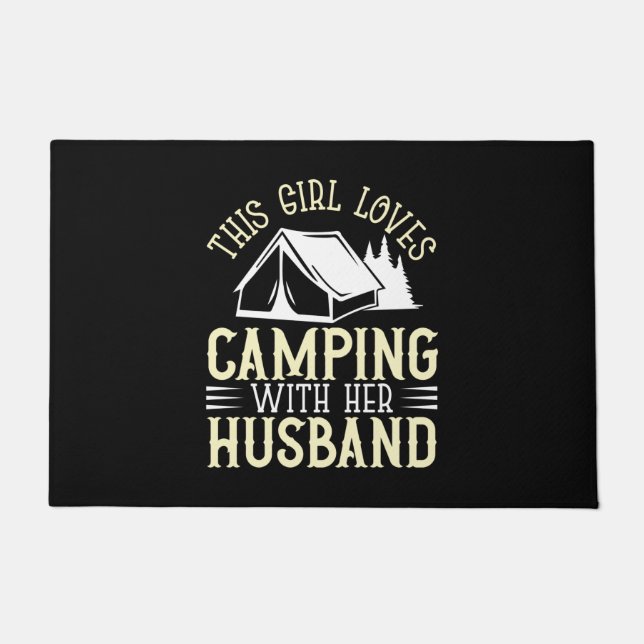 Paillasson Cette fille fait du camping avec son mari (Devant)