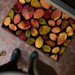 Paillasson Feuilles d'automne élégantes et colorées sur noir