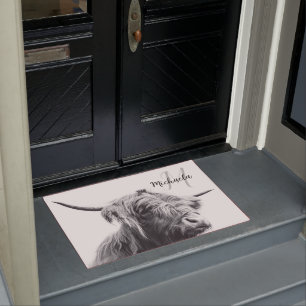 Paillasson Highland cow portrait initial monogram black white