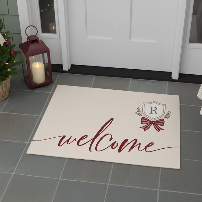 Paillasson Joli Bienvenue Monogramme Crest Noël de la Bow (Shown on a 24" x 36" doormat)