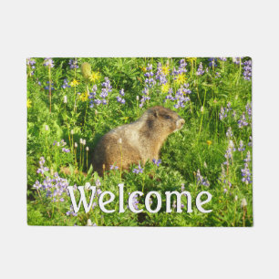 Paillasson Marmotte dans les fleurs sauvages du mont Rainier