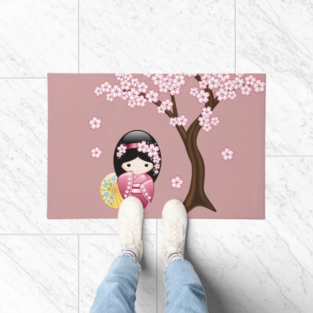 Paillasson Poupée Kokeshi Printemps - Cute Geisha Japonais en (Intérieur)