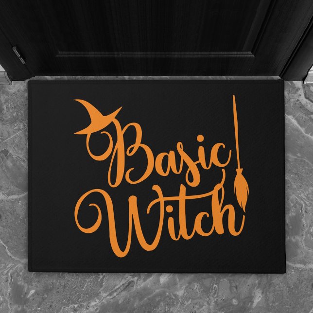 Paillasson Sorcière de base | Typographie de citation Hallowe (Créateur téléchargé)
