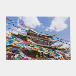 Paillasson Temple tibétain avec drapeaux de prière - Yunnan, 