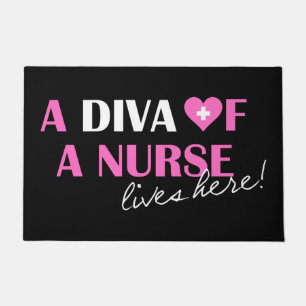 Paillasson "Un Diva d'infirmière vit ici !"