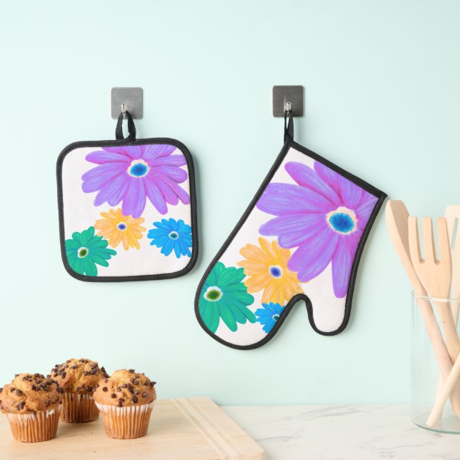 Painted Bold Blooming Flower Design Oven Mitt & Pot Holder Set (Insitu(Hanging))