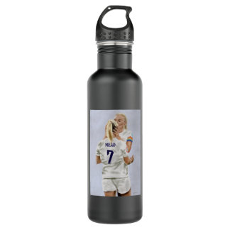Painting of Beth Mead and Leah Williamson after be 710 Ml Water Bottle