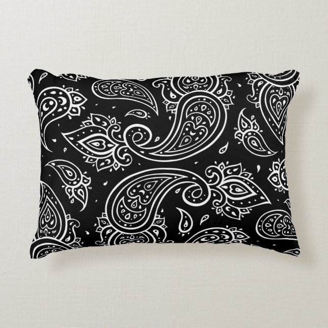 Paisley elegance: seamless ethnic pattern. accent pillow (Front)