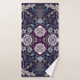Paisley floral pattern bath towel