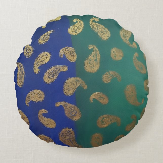 Paisley Round Pillow (Front)