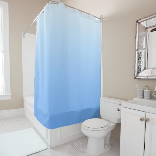 Pale blue ombre background (In Situ)