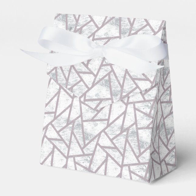 Pale grey mosaic pattern favor box (Front Side)