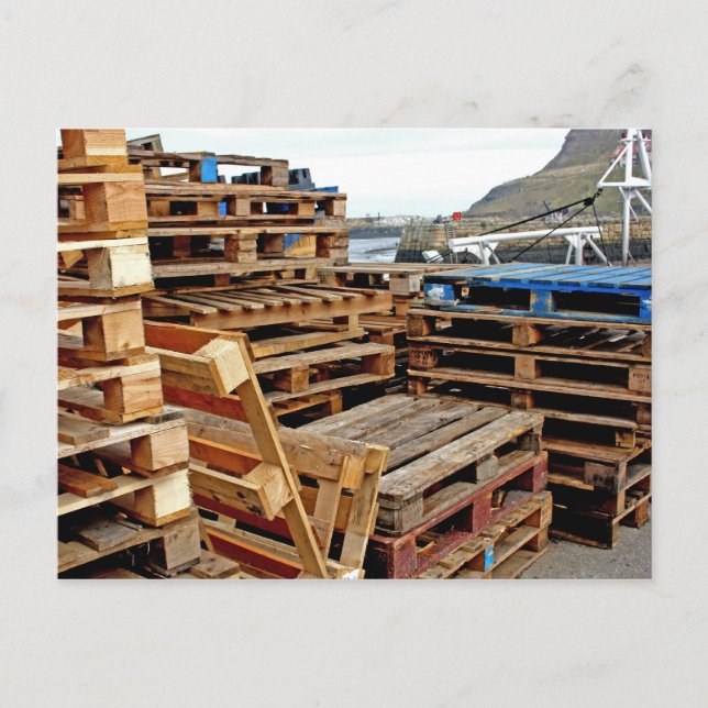 Palettes en bois sur la carte postale (Devant)