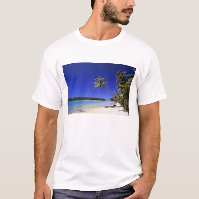 Palm lined beach Cook Islands 5 T-Shirt (Front)