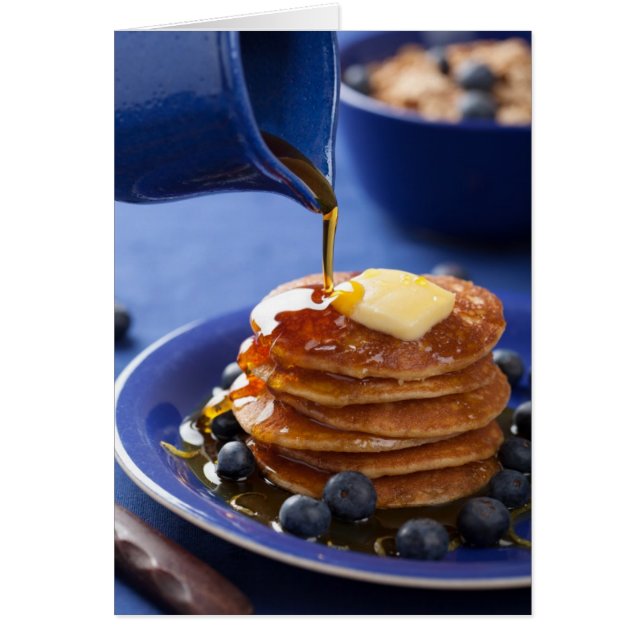 Pancakes with syrup and blueberry (Front)
