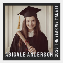 Typographie blanche et grattage photo