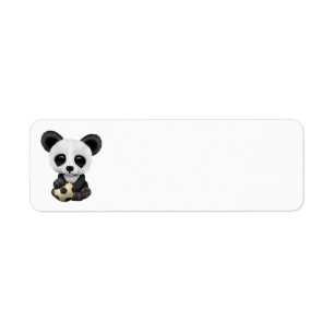 Panda mignon de bébé avec du ballon de football 