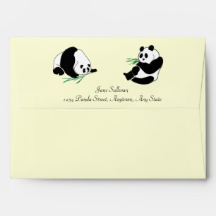 Pandas et bambou sur une enveloppe