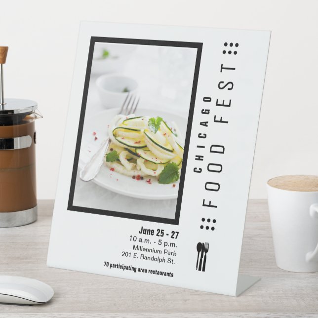 panneau de signalisation du festival alimentaire (In SItu)