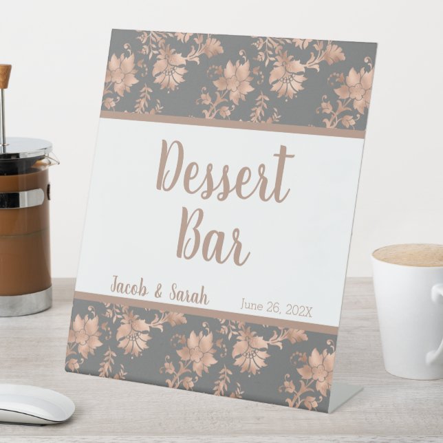 Panneau rose Gold Floral sur Grey Dessert Bar (In SItu)