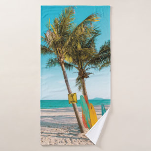 Panneaux de surf sur la plage lancer oreiller