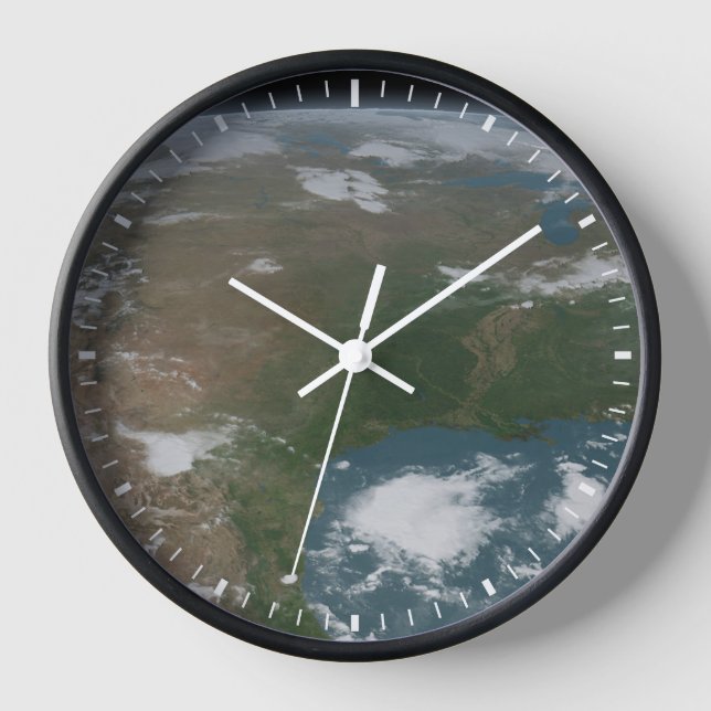 Panoramic Planet Earth And The Us. 2 Clock (Front)