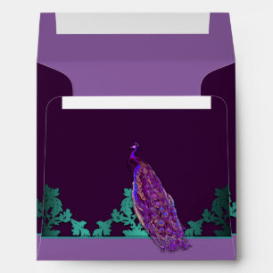 Paon pourpre et enveloppes turquoises de mariage