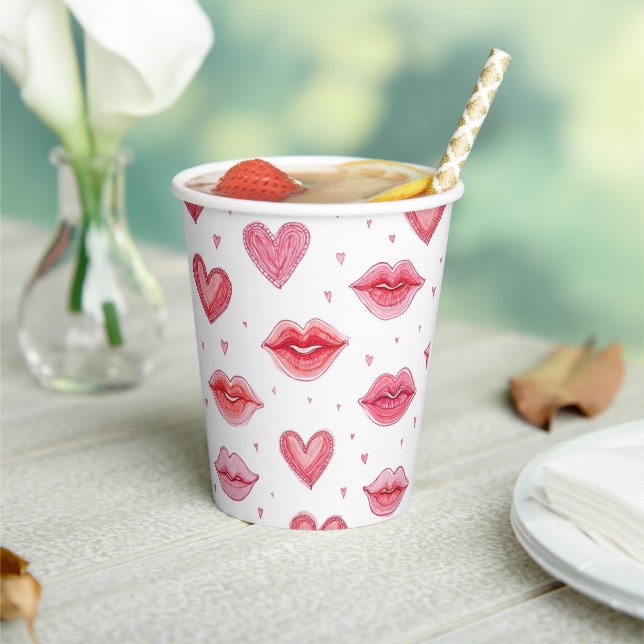 Paper cup with valentine's day design (Insitu)