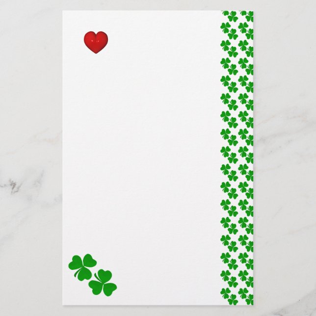 Papeterie Shamrocks irlandais avec coeur rouge (Devant)