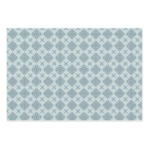 Papier à envelopper avec des flocons de neige