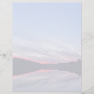 Papier Beau coucher de soleil sauvage sur le lac Photo