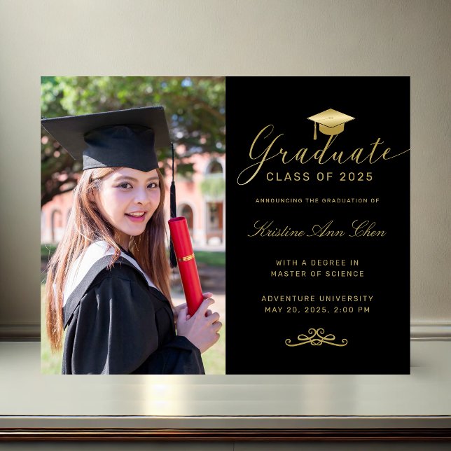 Papier Budget Black Gold Diplôme Écriture Photo de remise (Budget Black Gold Formal Script Photo Graduation Announcement)