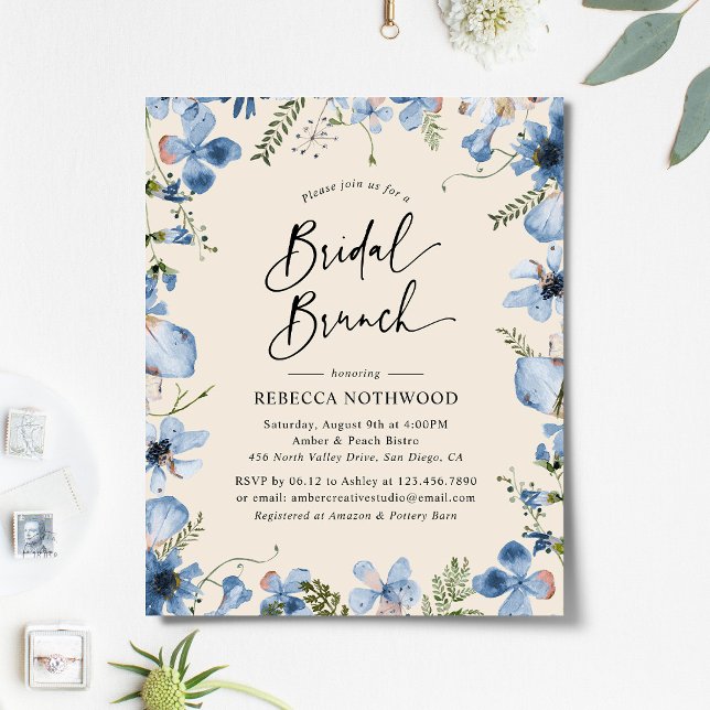 Papier Budget Blue Beige Floral Bridal Brunch Invitation (Créateur téléchargé)