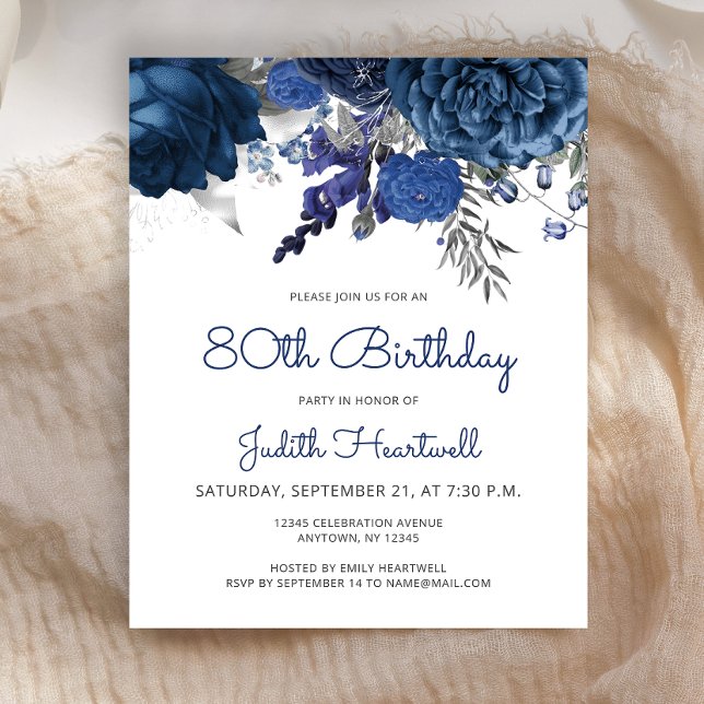 Papier Budget Blue Silver Floral 80e anniversaire Invitat (Créateur téléchargé)