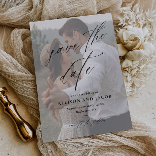 Papier Budget Élégant Script photo mariage Enregistrer la (Elegant handwritten budget wedding photo save the date card.)