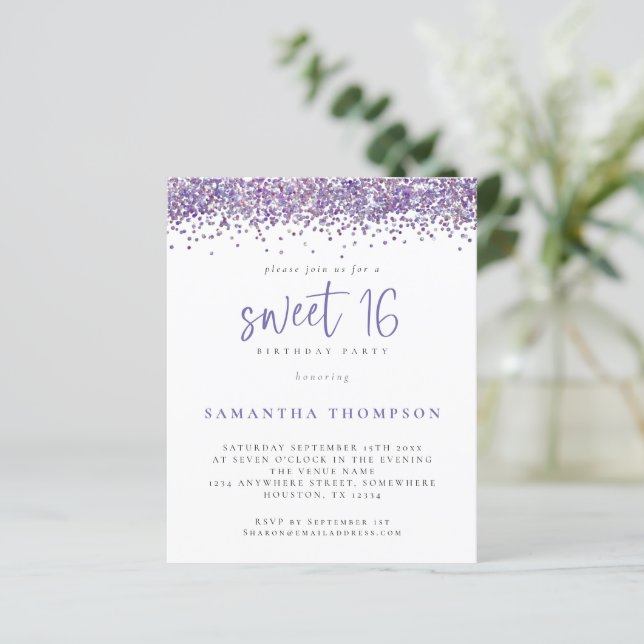 Papier Budget Purple Parties scintillant Sweet 16 Invitat (Debout devant)