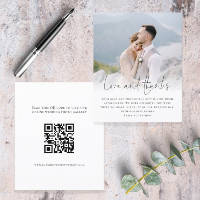 Papier Budget Script QR Code Photo Mariage Love Merci (Front and back view. Budget price smaller alternative. Part of large matching wedding collection)