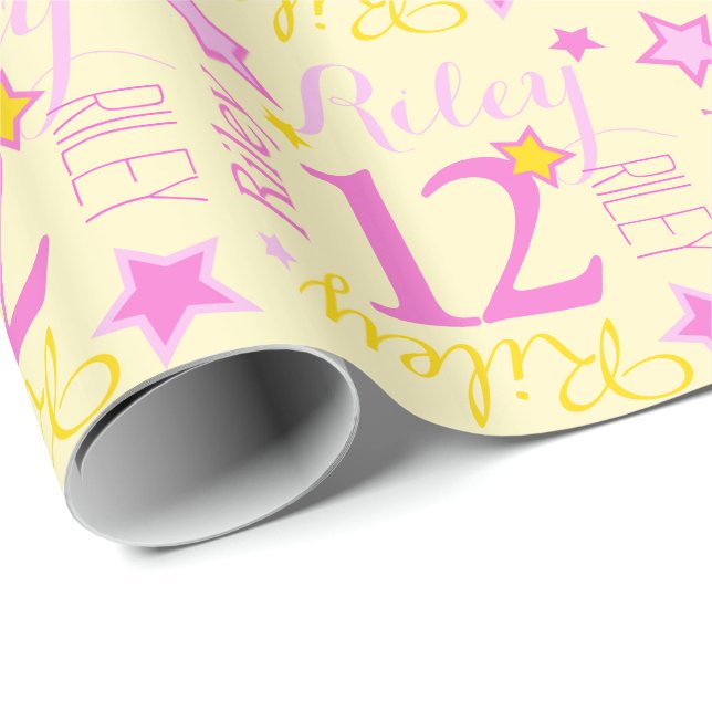 Papier Cadeau 12e anniversaire star nom personnalisé jaune rose (Coin rond)
