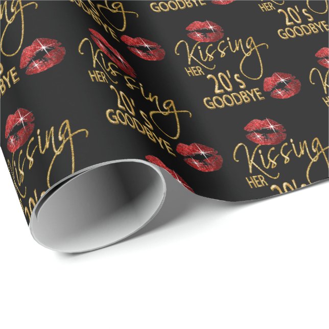 Papier Cadeau 30e anniversaire - Kissing Her 20's Goodbye - Red (Coin rond)