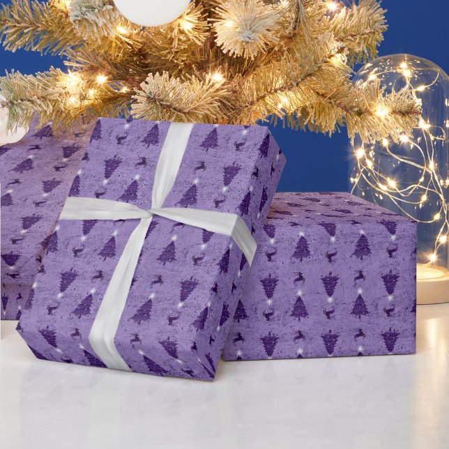 Papier Cadeau Arbres de Noël pourpres et rennes traditionnels (Vacances)