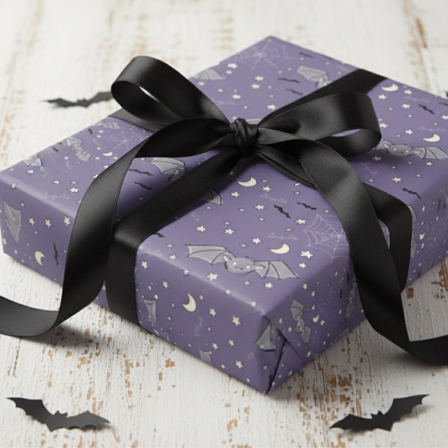 Papier Cadeau Bats Éffrayants mignons violet Motif d'Halloween (Purple Bats Halloween or October Birthday Party Wrapping Paper. Whimsical Wings Halloween Pattern)