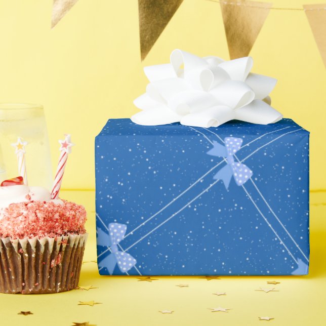 Papier Cadeau Blue Gift, White Polka Dots & Blue Bow Pattern (Fête d'anniversaire)