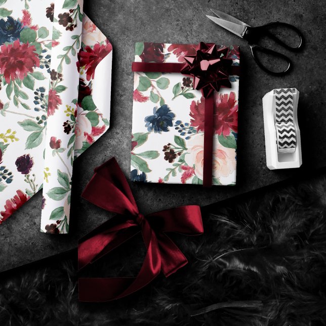 Papier Cadeau Boho Bloom | Motif bleu et rouge de la Bourgogne (Créateur téléchargé)